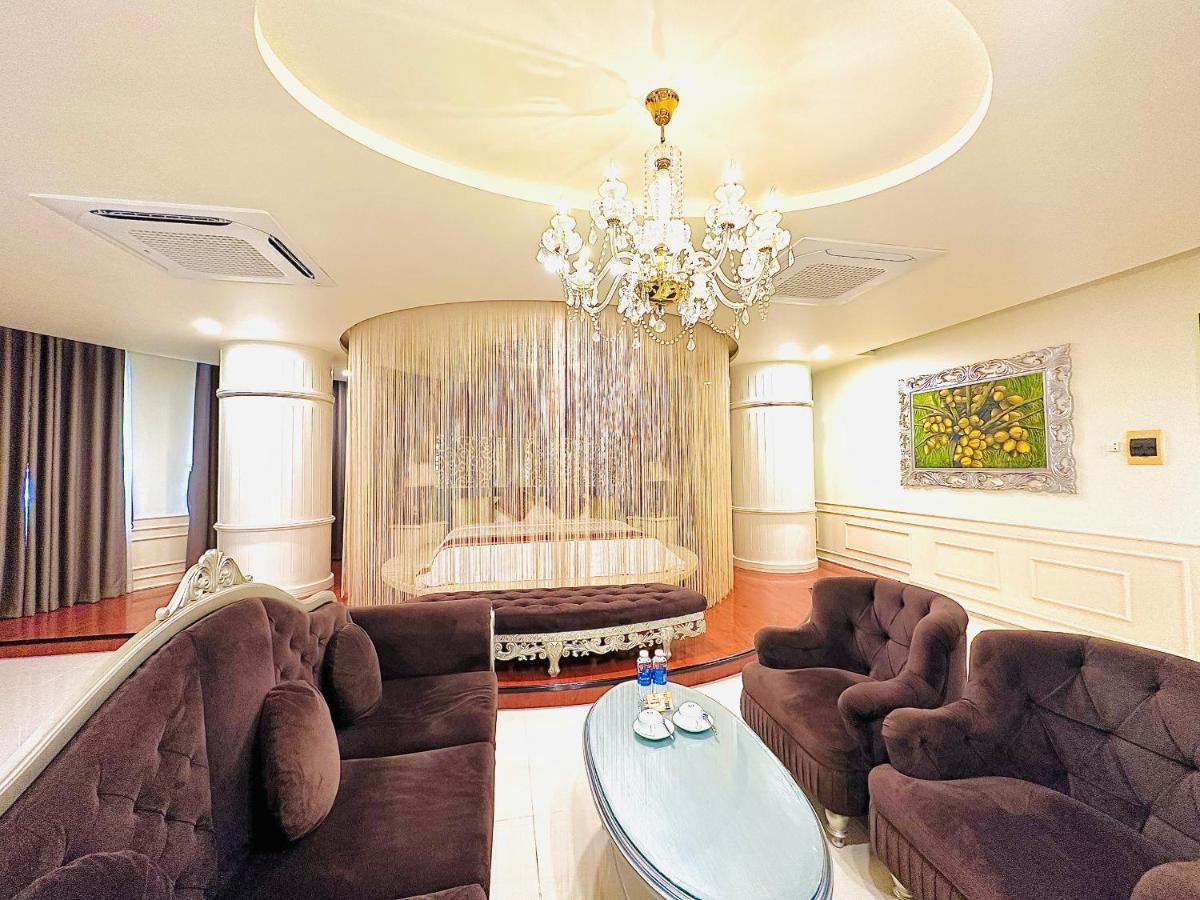 Ben Tre Viet Uc Hotel מראה חיצוני תמונה