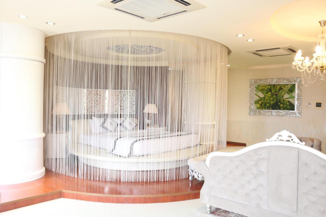 Ben Tre Viet Uc Hotel מראה חיצוני תמונה